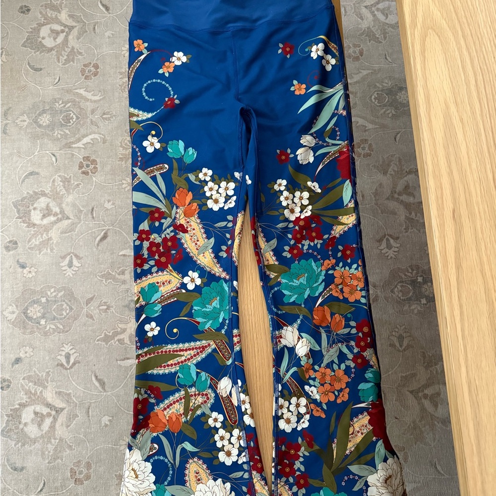 Johnny Was Blue Activewear Pants